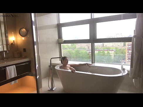 ❤️ Milžiniškas kūdikis aistringai masturbuoja savo putę vonios kambaryje ️ Gražus porno prie lt.serviporno.ru